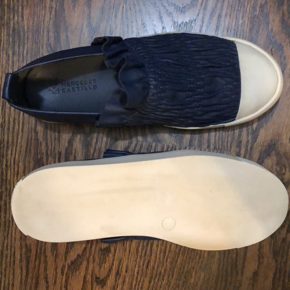 MERCEDES CASTILLO navy ruffle slip on Antoinette-size US7 /37 EU - Picture 4 of 10